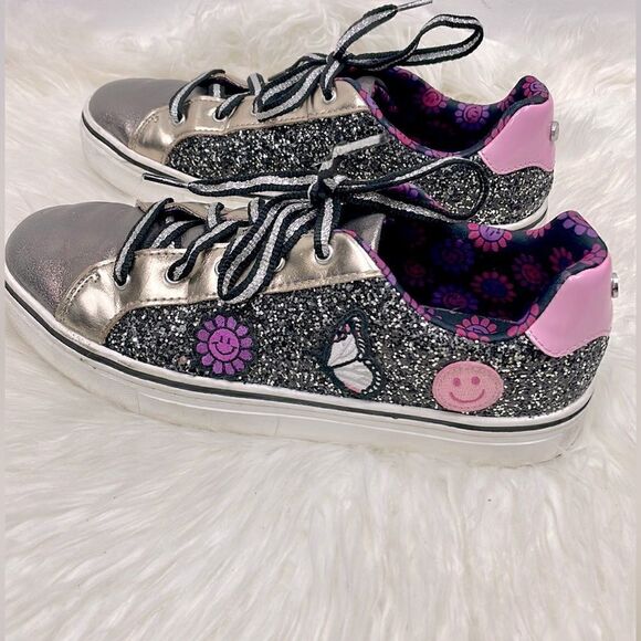 Madden NYC | Bitmoji,glitter,sneakers 6.0 black, bronze,pink. - Picture 1 of 9